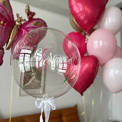 Букет шаров на 8 Марта с бабочкой и прозрачным bubble-шаром «С 8 Марта!»