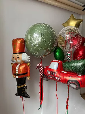 Новогодний сет шаров «Merry Christmas» со Щелкунчиком и грузовиком